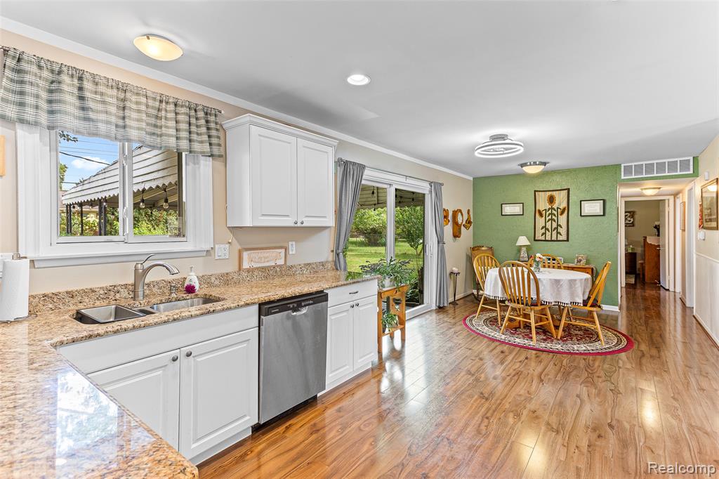 40610 Rock Hill Street, Novi, MI — Photo 8