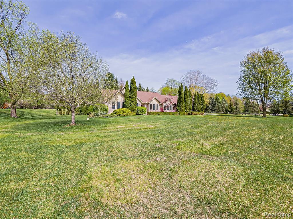 49202 Cheshire Lane, Canton, MI 48187 — Photo 59