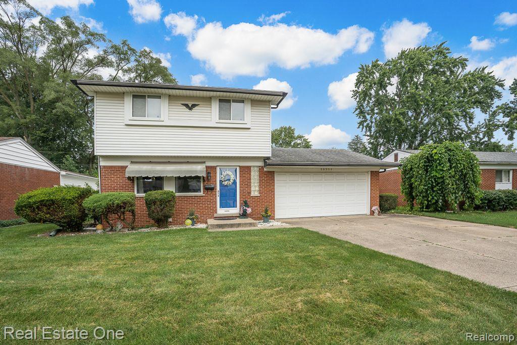 39553 Rambler Drive, Sterling Heights, MI 48313 — Photo 32