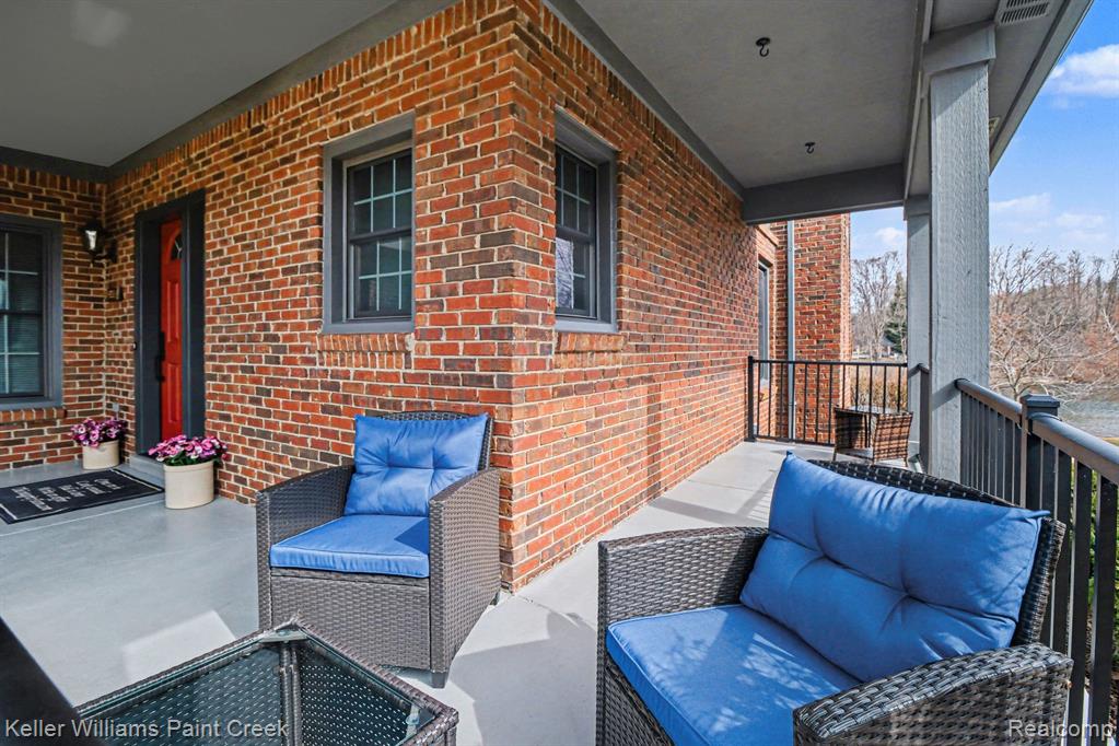 63 Burniah Lane, Lake Orion, MI 48362 — Photo 4