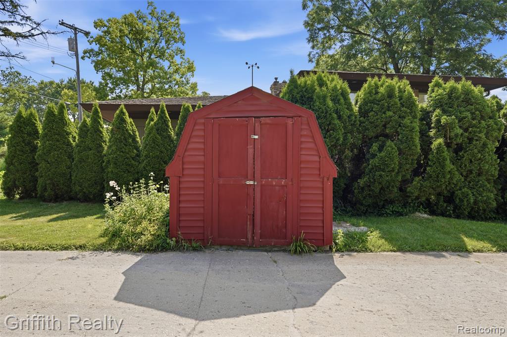 5730 Cowell Road, Brighton, MI 48116 — Photo 40