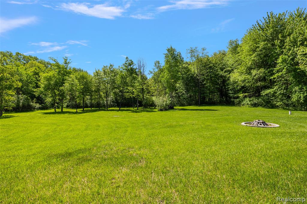 62502 Wayfaring Road, Ray, MI — Photo 9