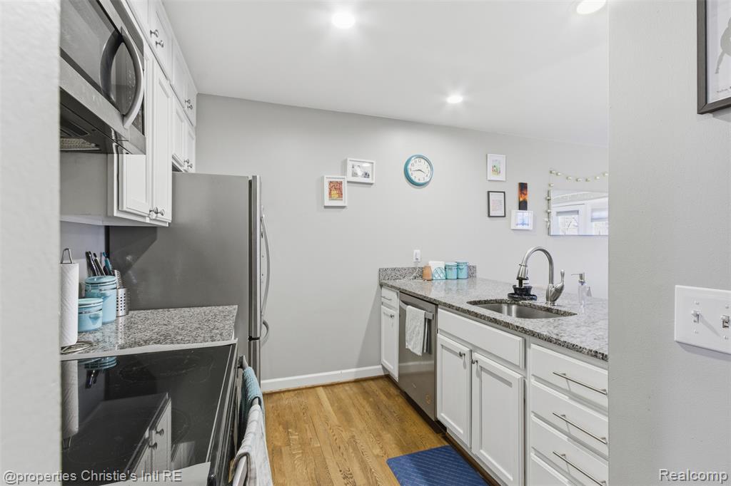 519 E Breckenridge Street, Ferndale, MI 48220 — Photo 4
