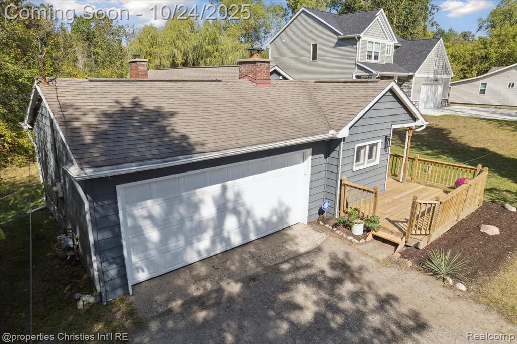 4066 Green Lake Road, West Bloomfield, MI 48324 — Photo 44