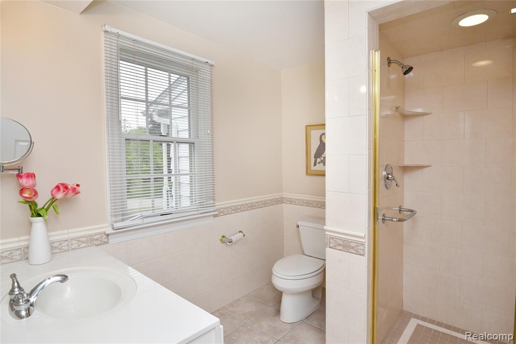 6835 Limerick Lane, Troy, MI 48098 — Photo 23
