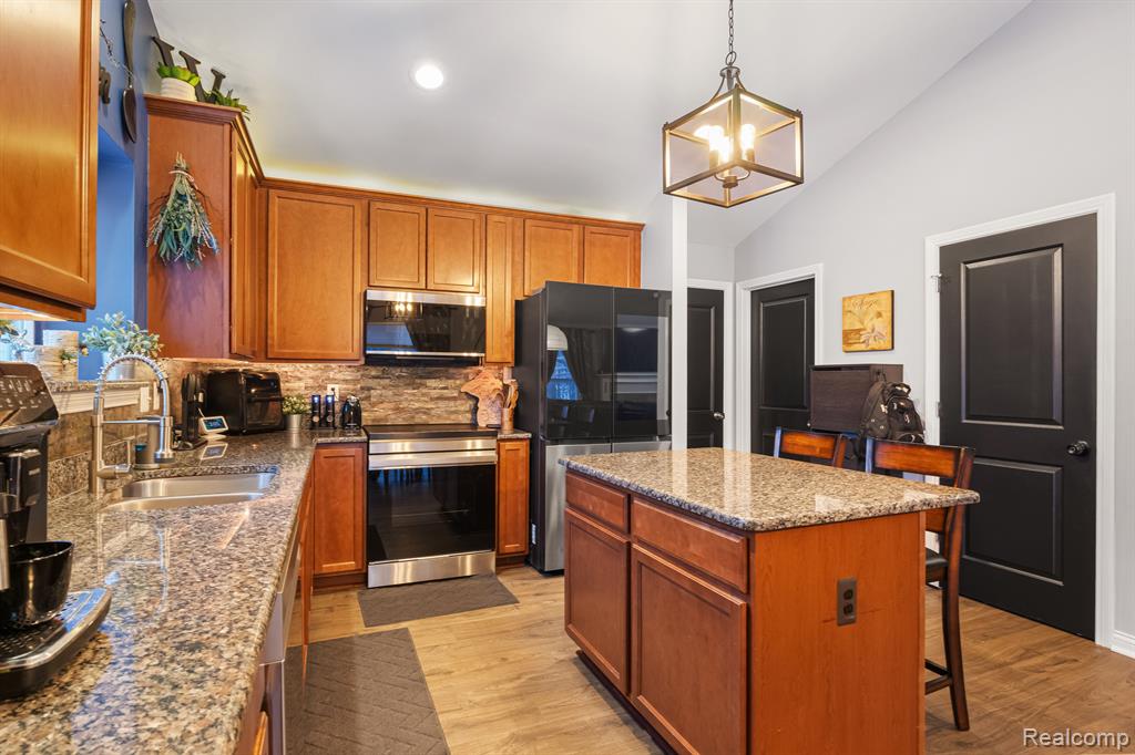 9582 SHELBY Drive, White Lake, MI — Photo 13