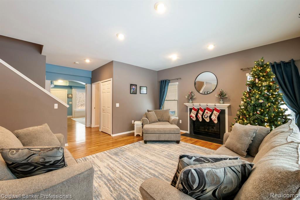 8525 Barrington Drive, Ypsilanti, MI 48198 — Photo 17