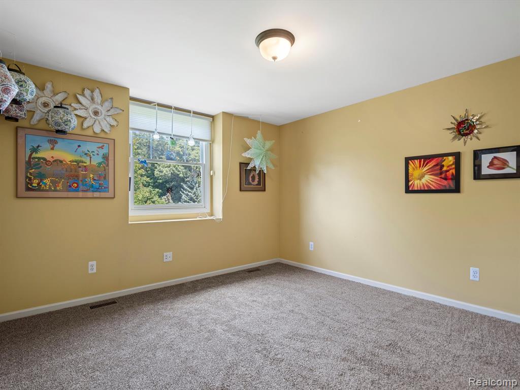 7253 CARLYLE, West Bloomfield, MI — Photo 50
