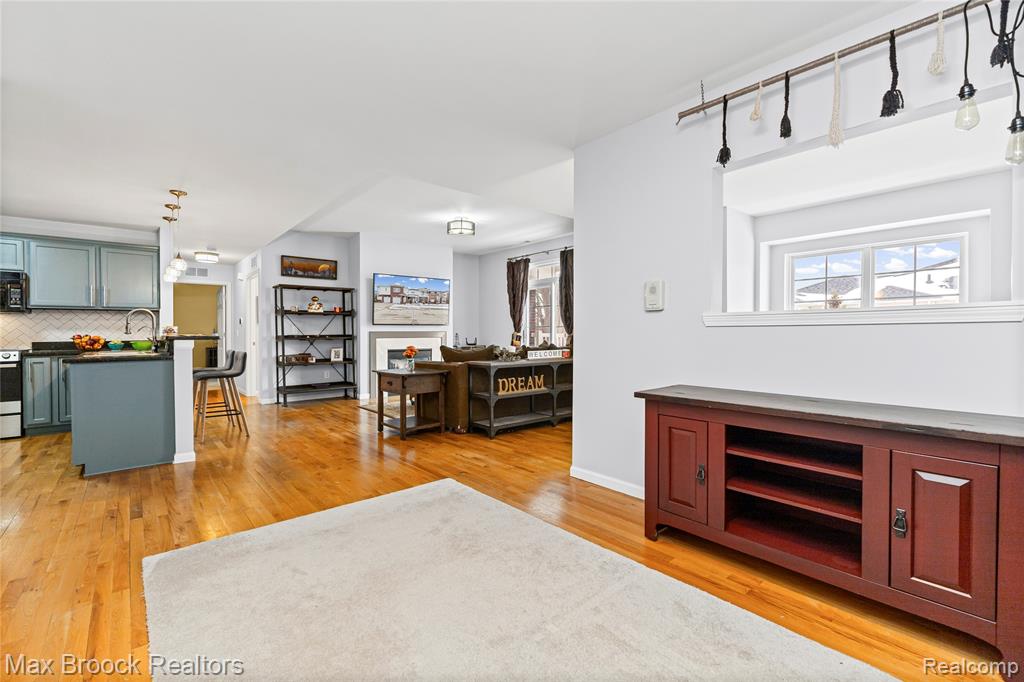 5817 Twin Oaks Drive, Sterling Heights, MI 48314 — Photo 15