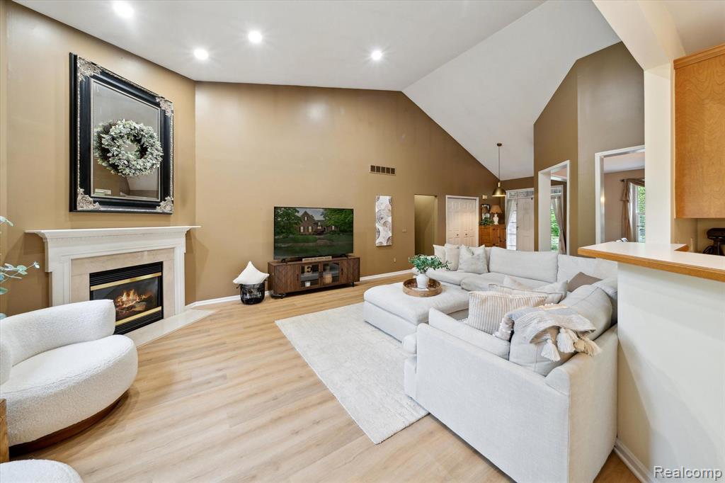 42259 WHITE HART Boulevard, Canton, MI 48188 — Photo 11