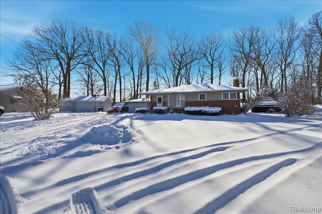 523 Tilmor Drive, Waterford, MI 48328 — Photo 33