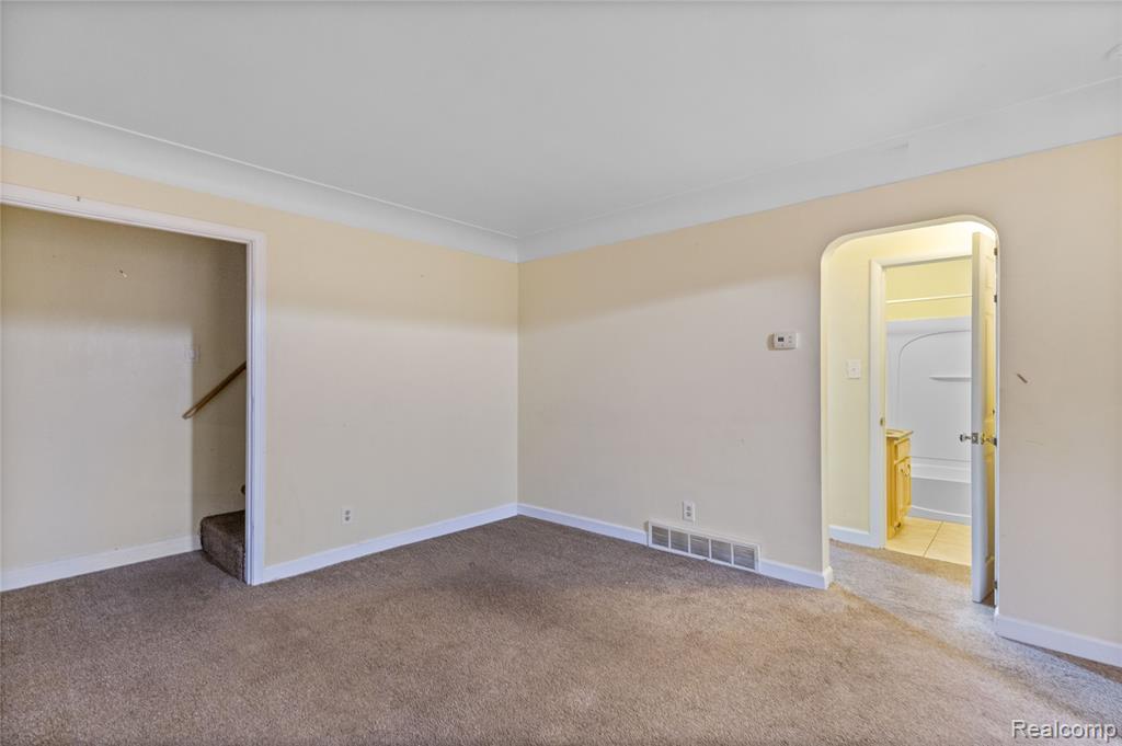 4168 Kingston Street, Dearborn Heights, MI 48125 — Photo 4