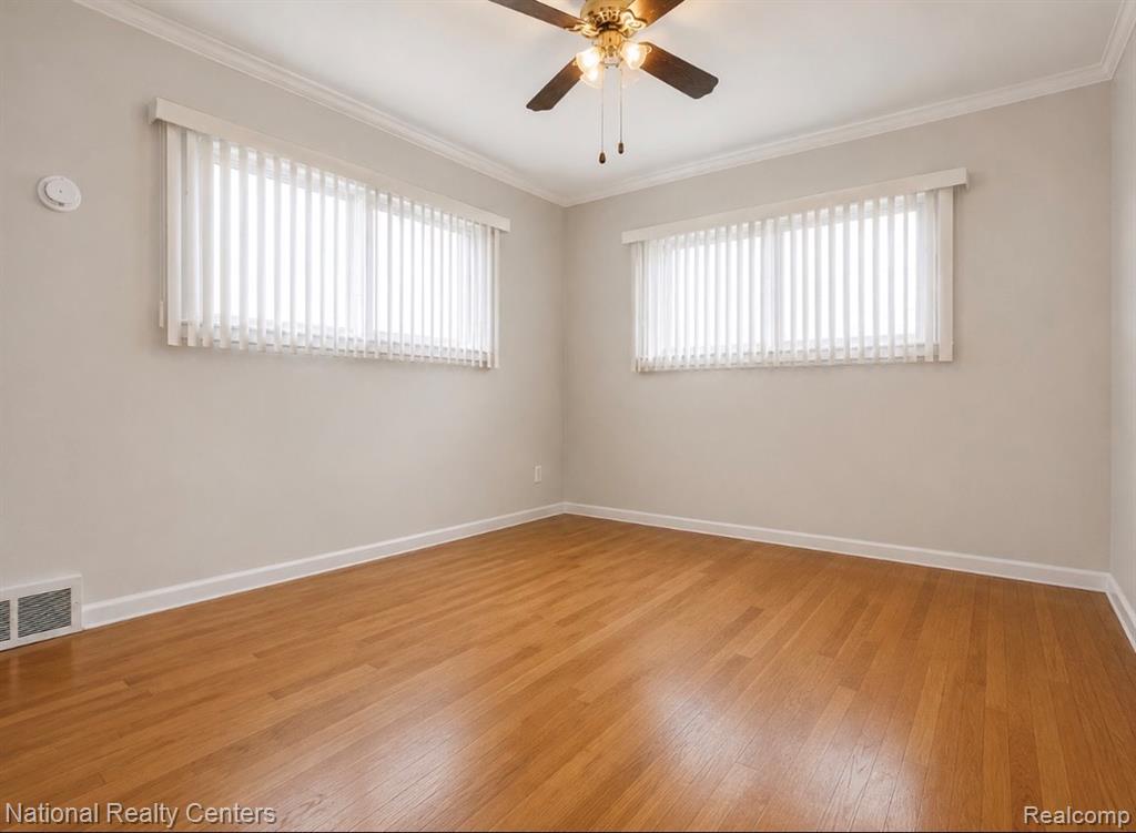 7285 Helen, Center Line, MI 48015 — Photo 13
