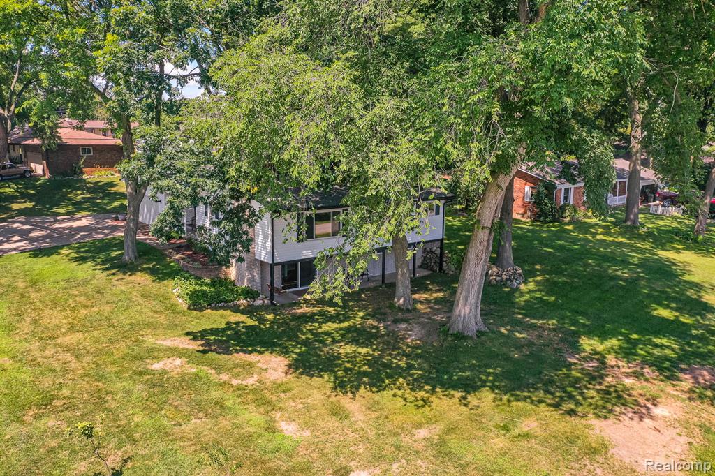 7709 Shelley Drive, Clarkston, MI 48348 — Photo 82
