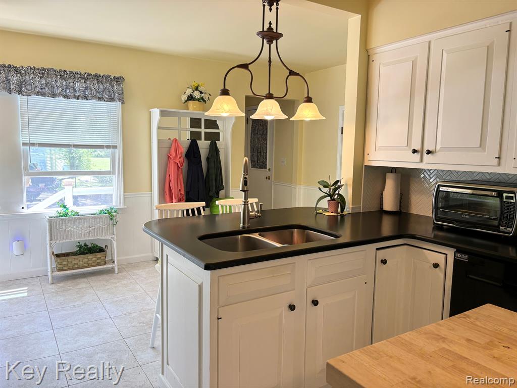 7953 S CUSTER Road, Monroe, MI 48161 — Photo 5