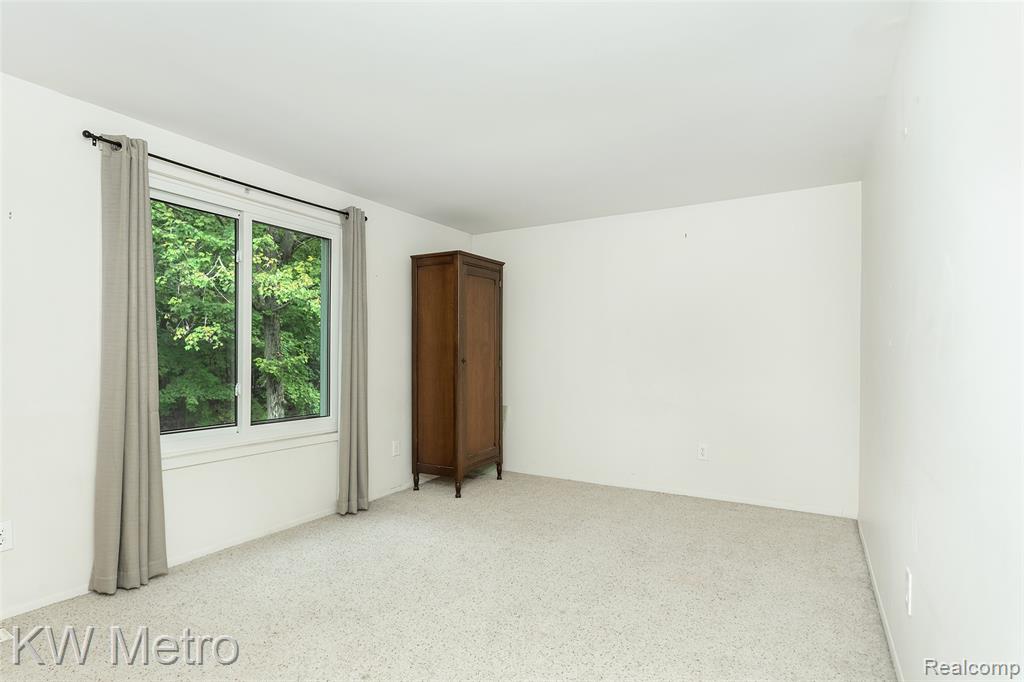 635 Timberline Drive, Rochester Hills, MI 48309 — Photo 30