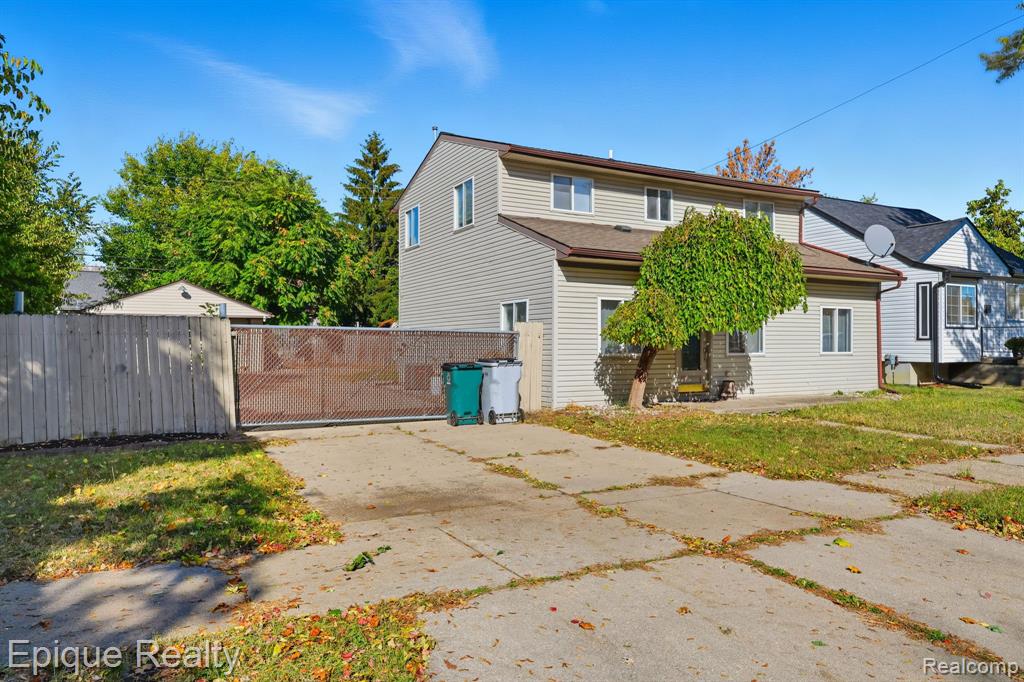 76 W Coy Avenue, Hazel Park, MI 48030 — Photo 2