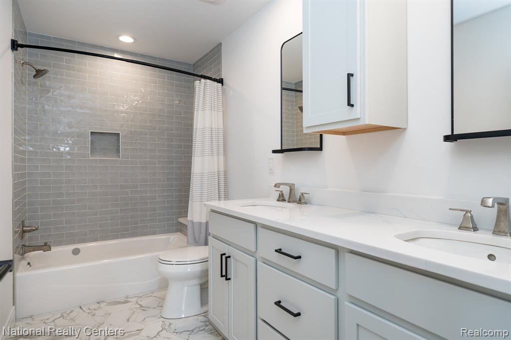 662 Adams Street, Plymouth, MI 48170 — Photo 43