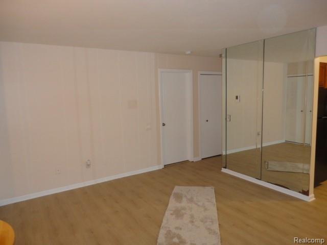 16034 Holz Drive, 16, Southgate, MI 48195 — Photo 4