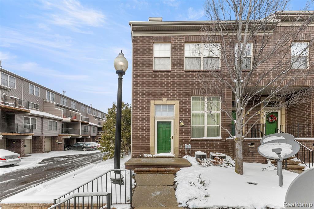 45 GEORGETOWN, Dearborn, MI 48126 — front exterior