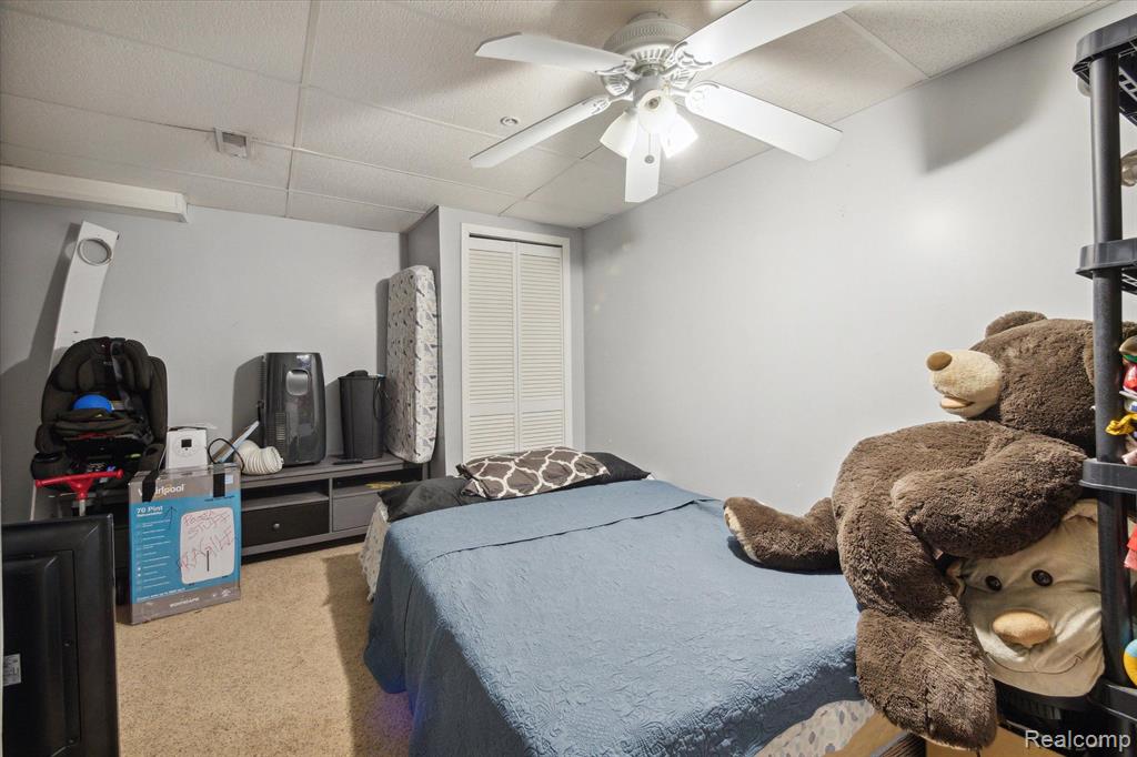 29265 GLEN OAKS Boulevard E, Farmington Hills, MI 48334 — Photo 19