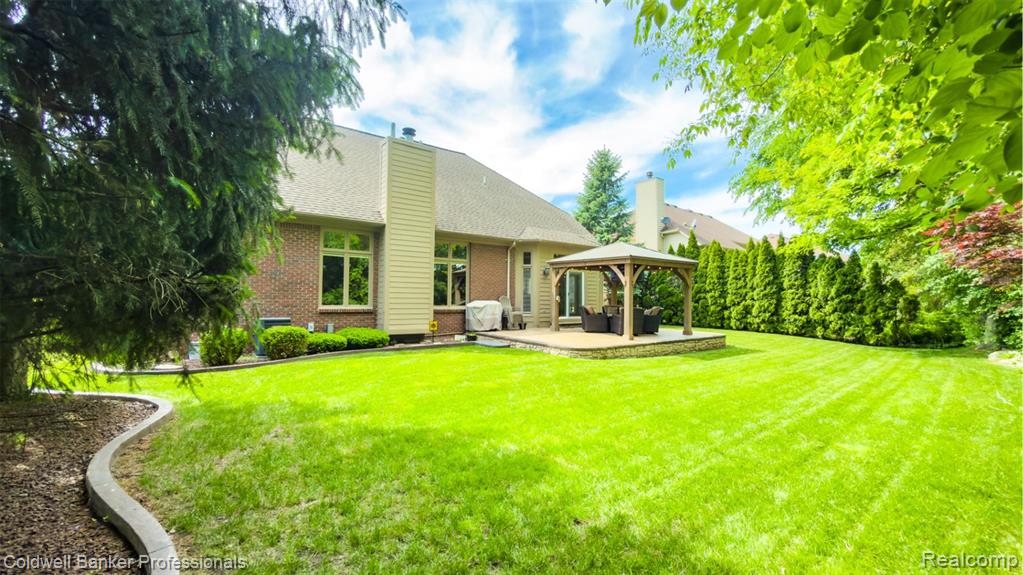 43662 Vintners Place Drive, Sterling Heights, MI 48314 — Photo 65