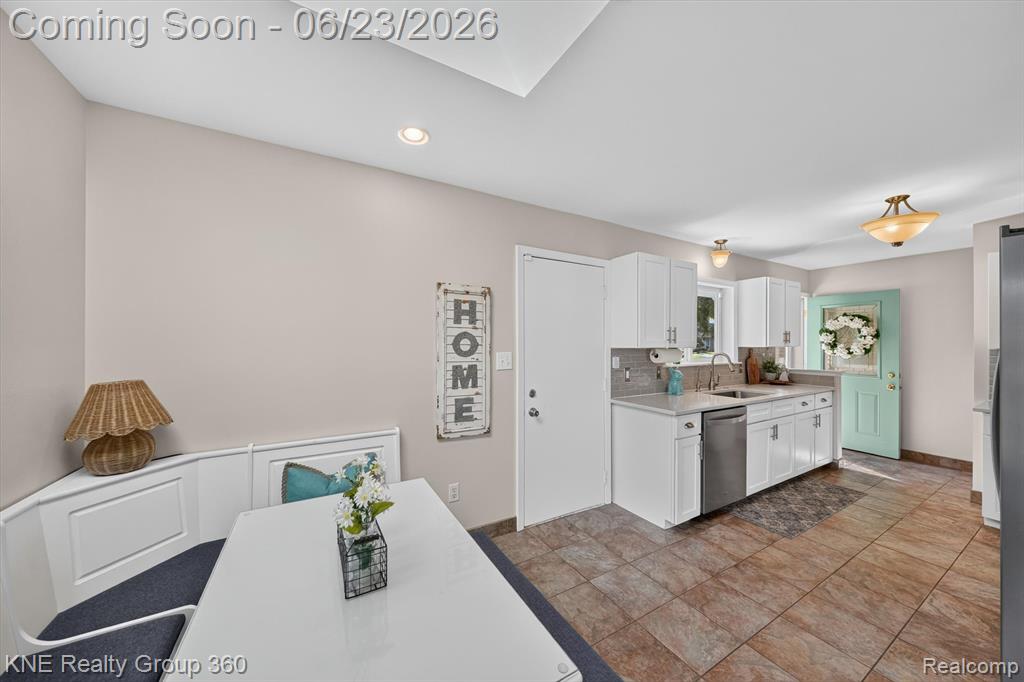 895 Fairway Trails Drive, Brighton, MI 48116 — Photo 12