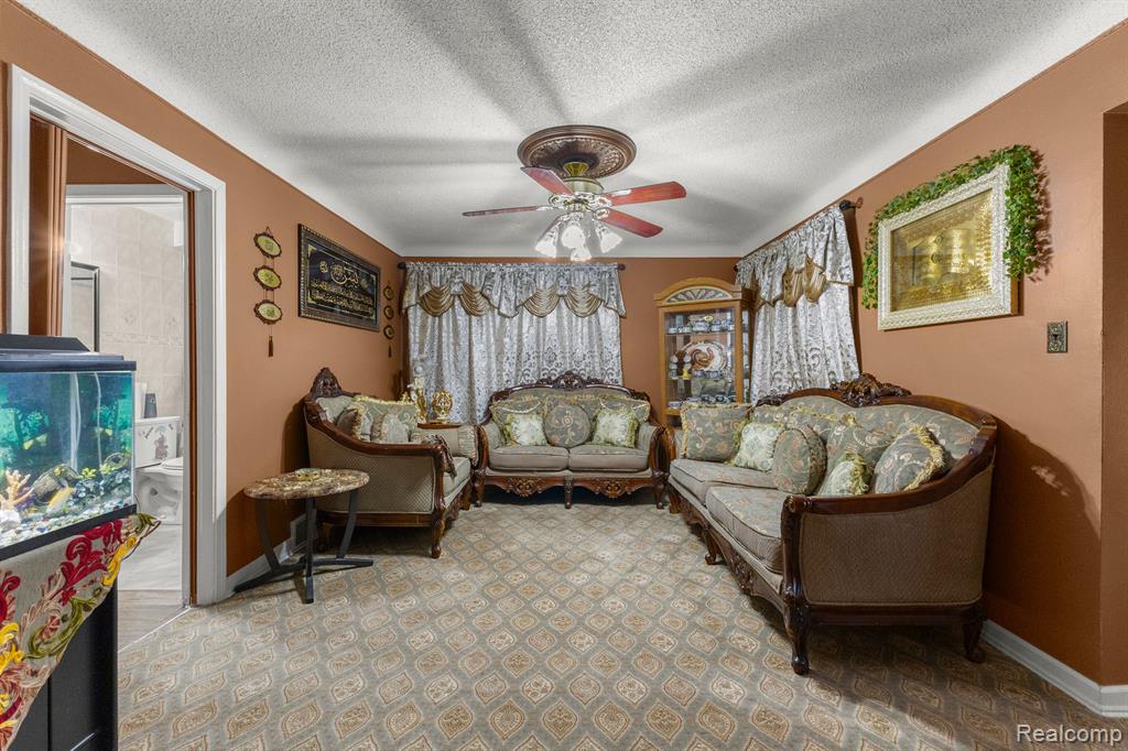 6305 ARCHDALE Street, Detroit, MI 48228 — Photo 4