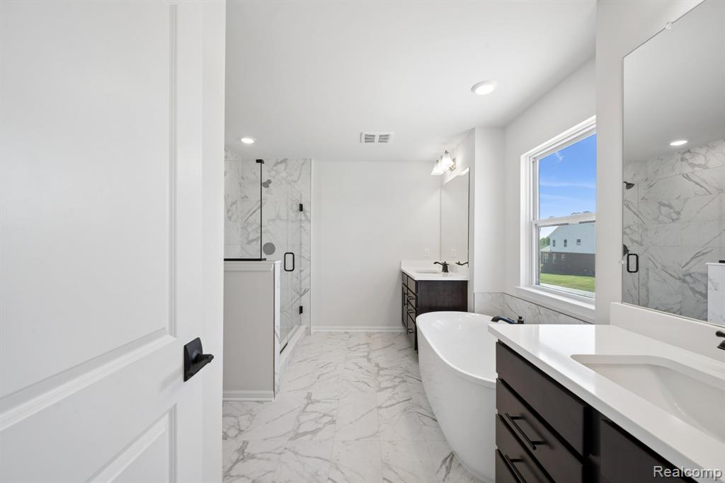 61717 Hevel Lane, Washington, MI — Photo 14