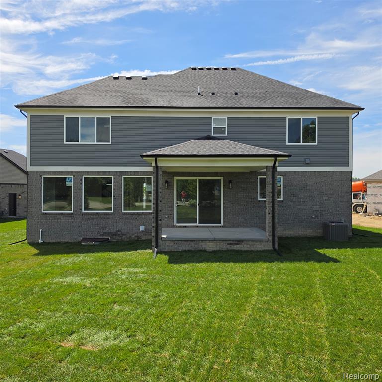 7338 Brys Drive, Shelby Twp, MI 48316 — Photo 2