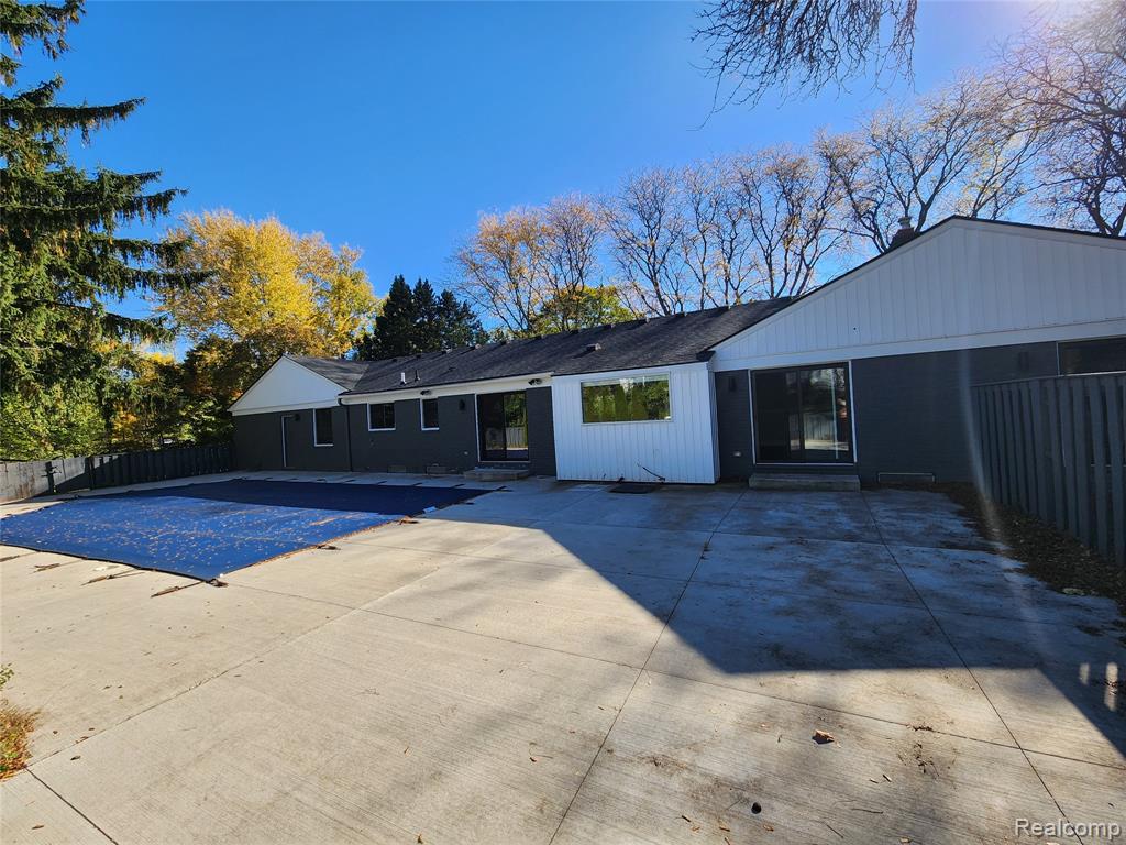 5349 Van Ness Court, Bloomfield Hills, MI 48302 — Photo 2