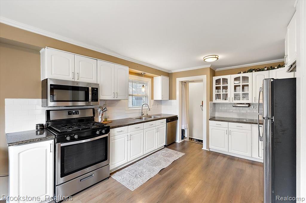 2281 Dexter Road, Auburn Hills, MI 48326 — Photo 8