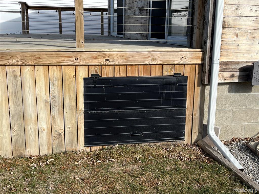35754 Erie Drive, Brownstown, MI — Photo 22