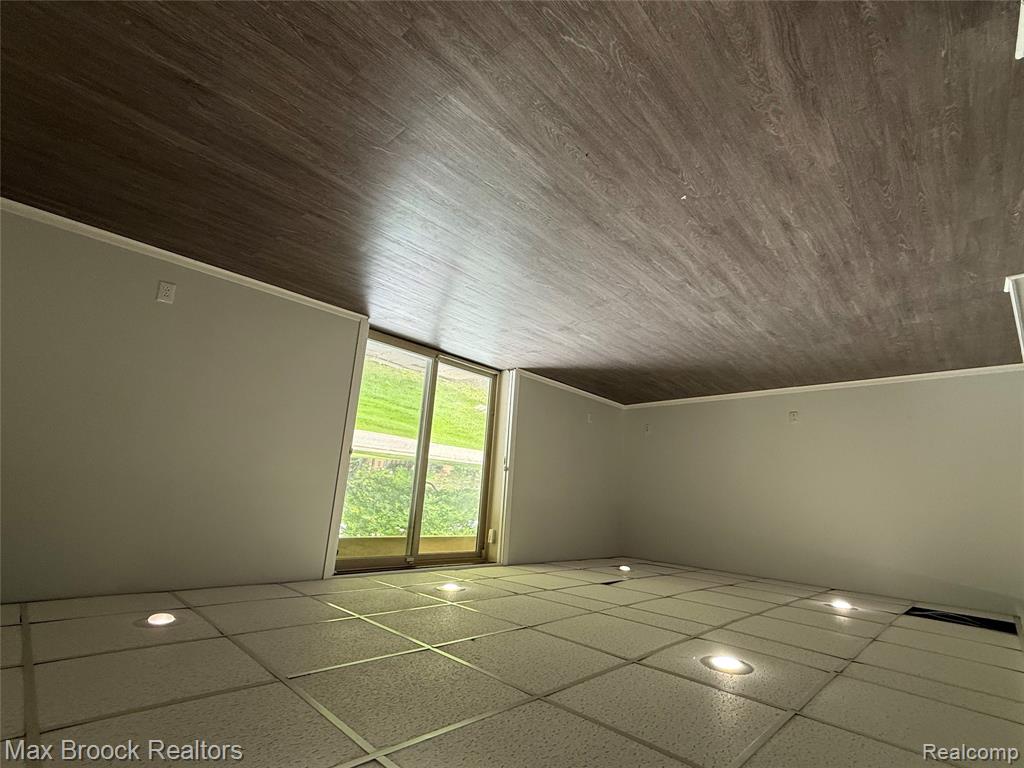 7422 AZALEA Court, West Bloomfield, MI — Photo 21