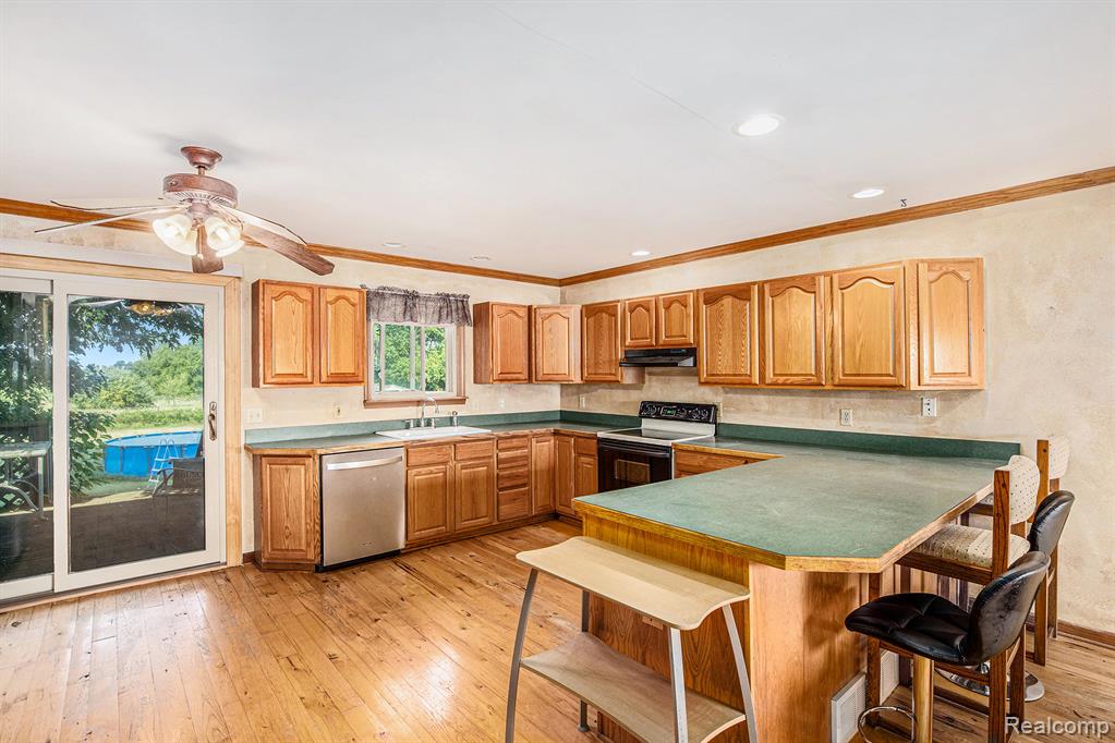 5877 Southwood Street, North Branch, MI 48461 — Photo 2