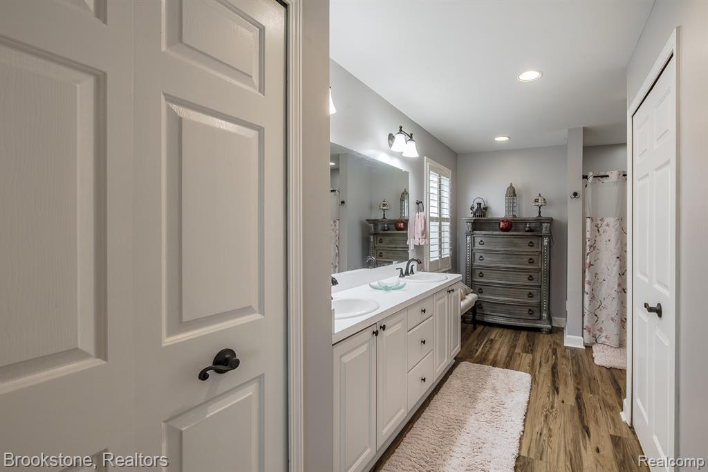 4808 New Haven Drive, Howell, MI 48843 — Photo 24