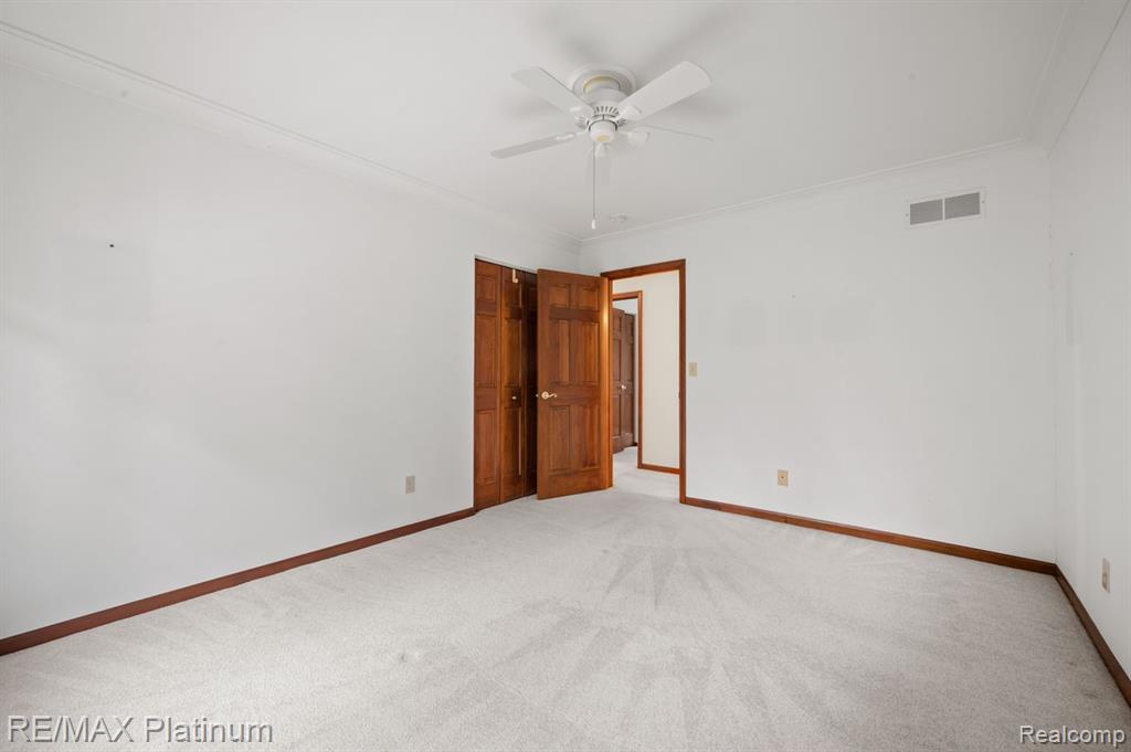 12902 Autumn Ridge Court, Milford, MI 48380 — Photo 29