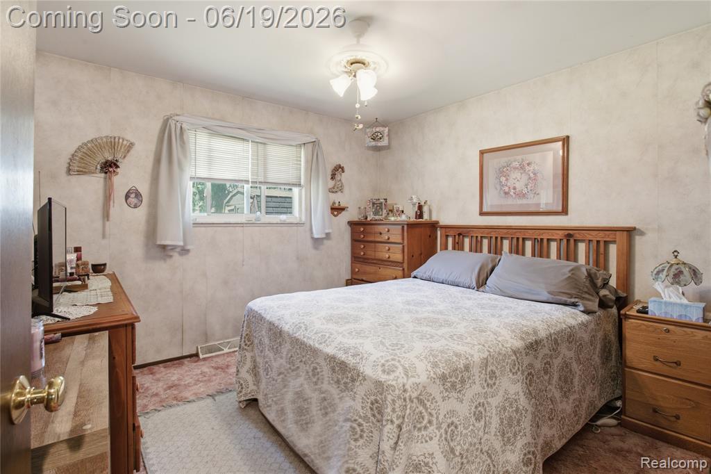 47395 Dequindre Road, Rochester Hills, MI 48307 — Photo 11
