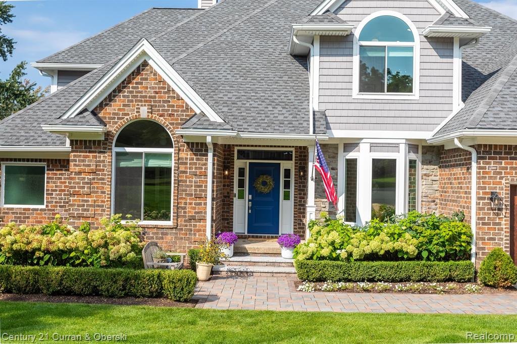 7064 CEDARBANK Drive, West Bloomfield, MI 48324 — Photo 7