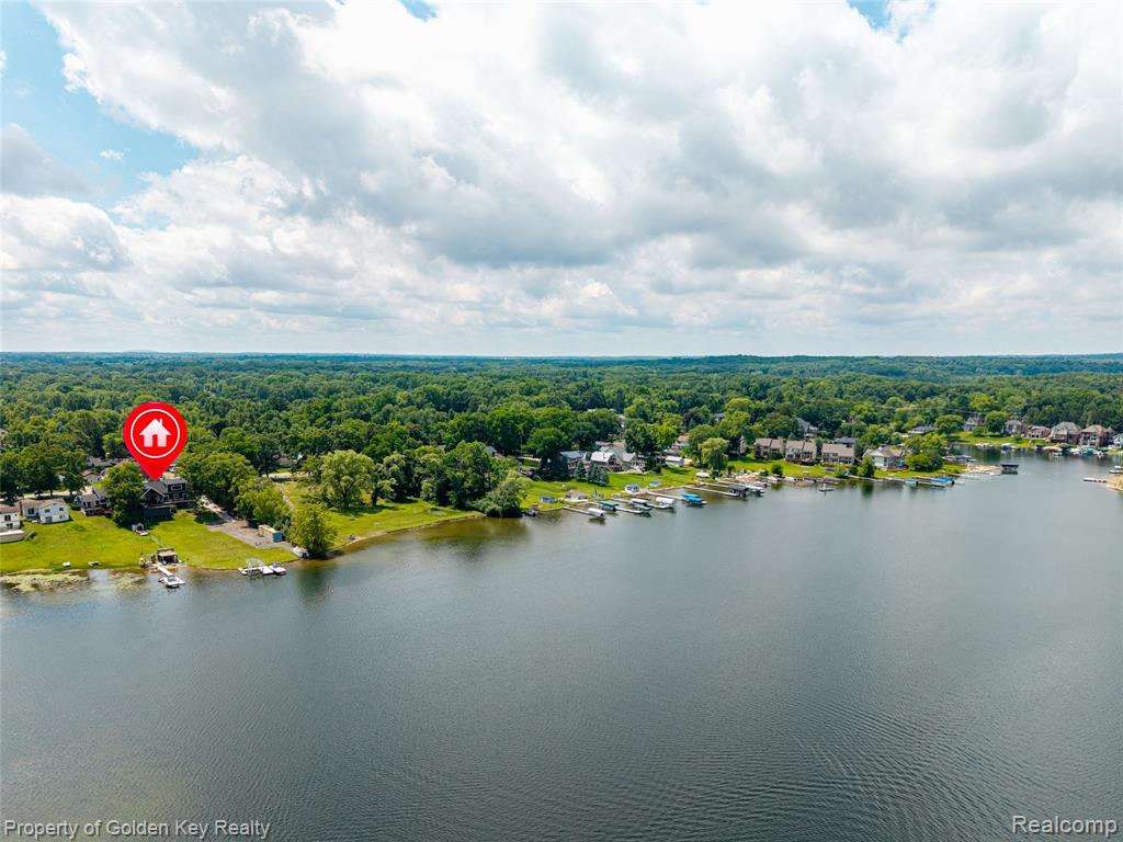 1210 W Oakley Park Road, Commerce Twp, MI 48390 — Photo 42