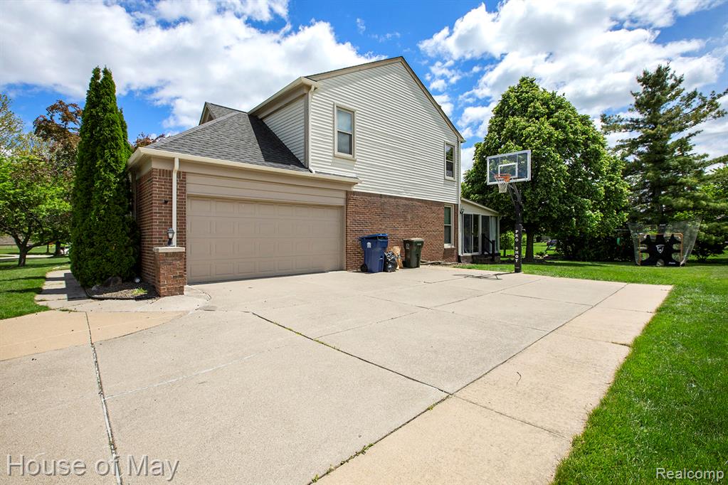 47951 Picadilly Court, Canton, MI 48187 — Photo 33
