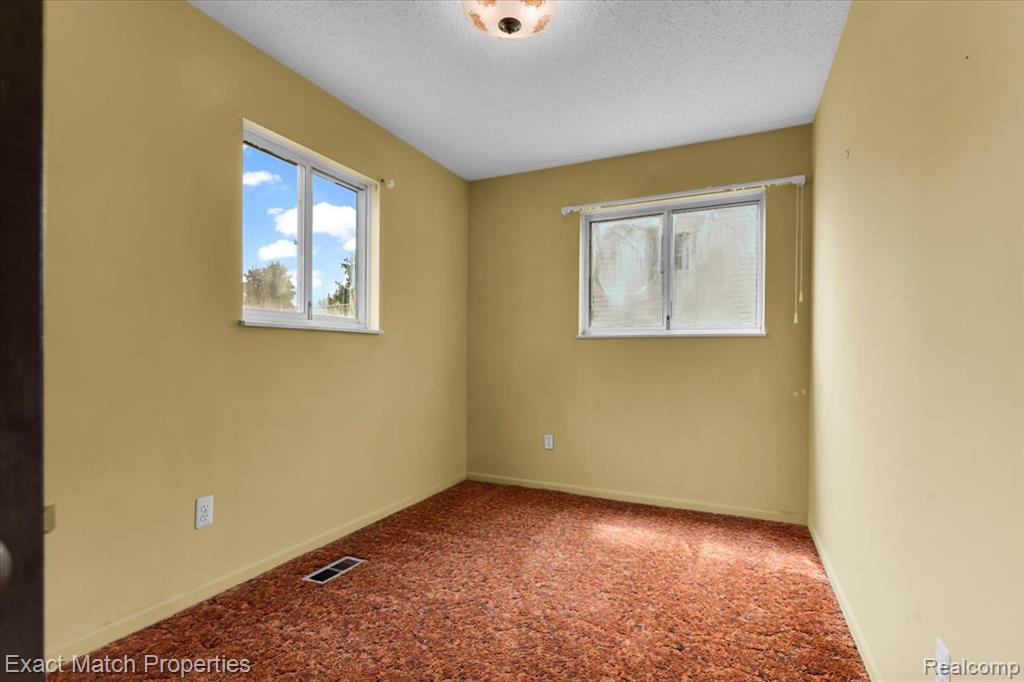 7186 Snow Apple Drive, Clarkston, MI — Photo 33