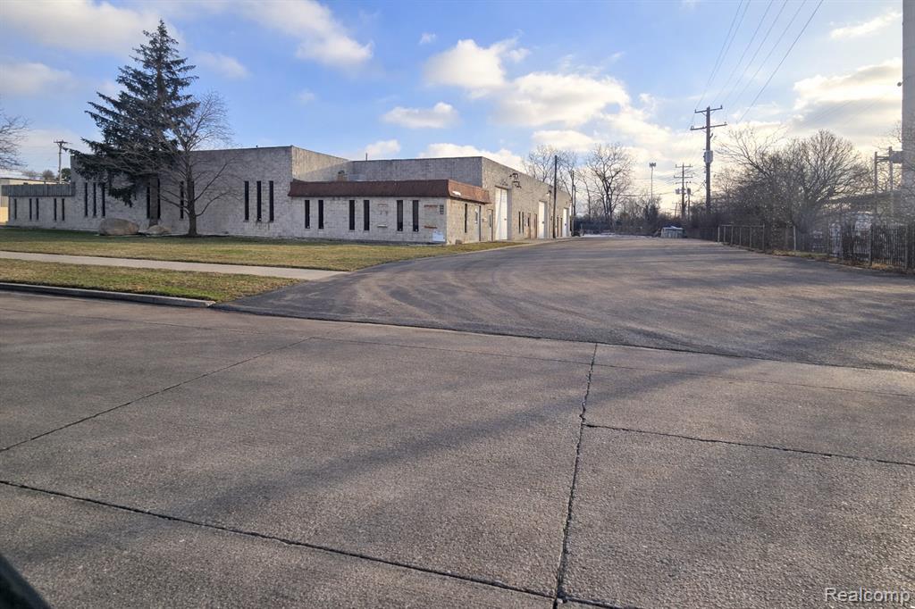 5848 Hubbard Street, Garden City, MI — Photo 2
