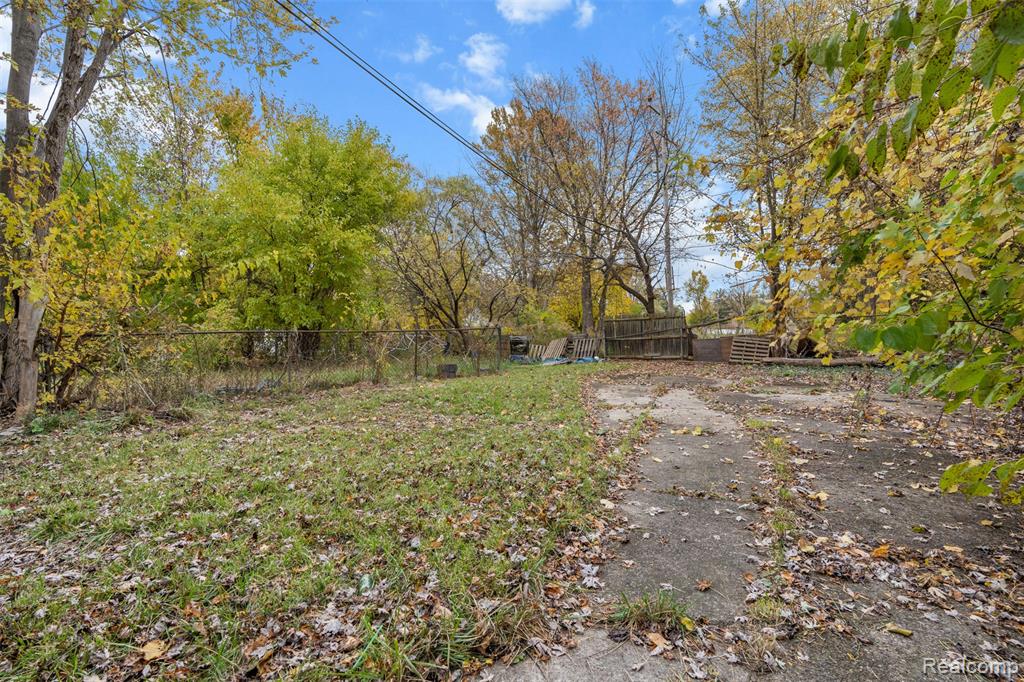 13136 Maiden Street, Detroit, MI 48213 — Photo 12