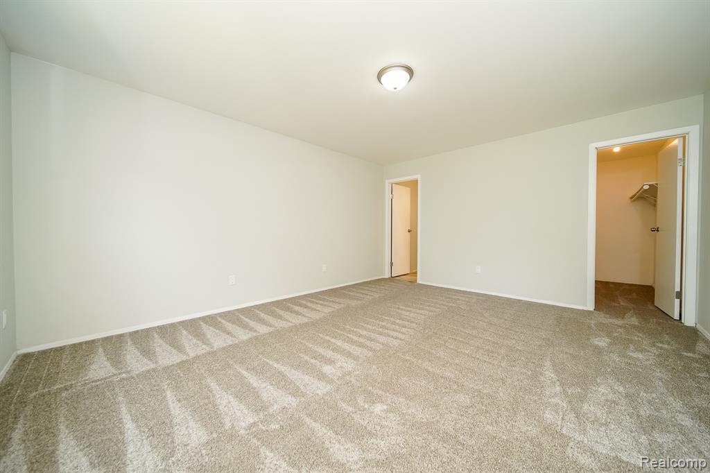 4865 Huston Drive, Lake Orion, MI — Photo 40
