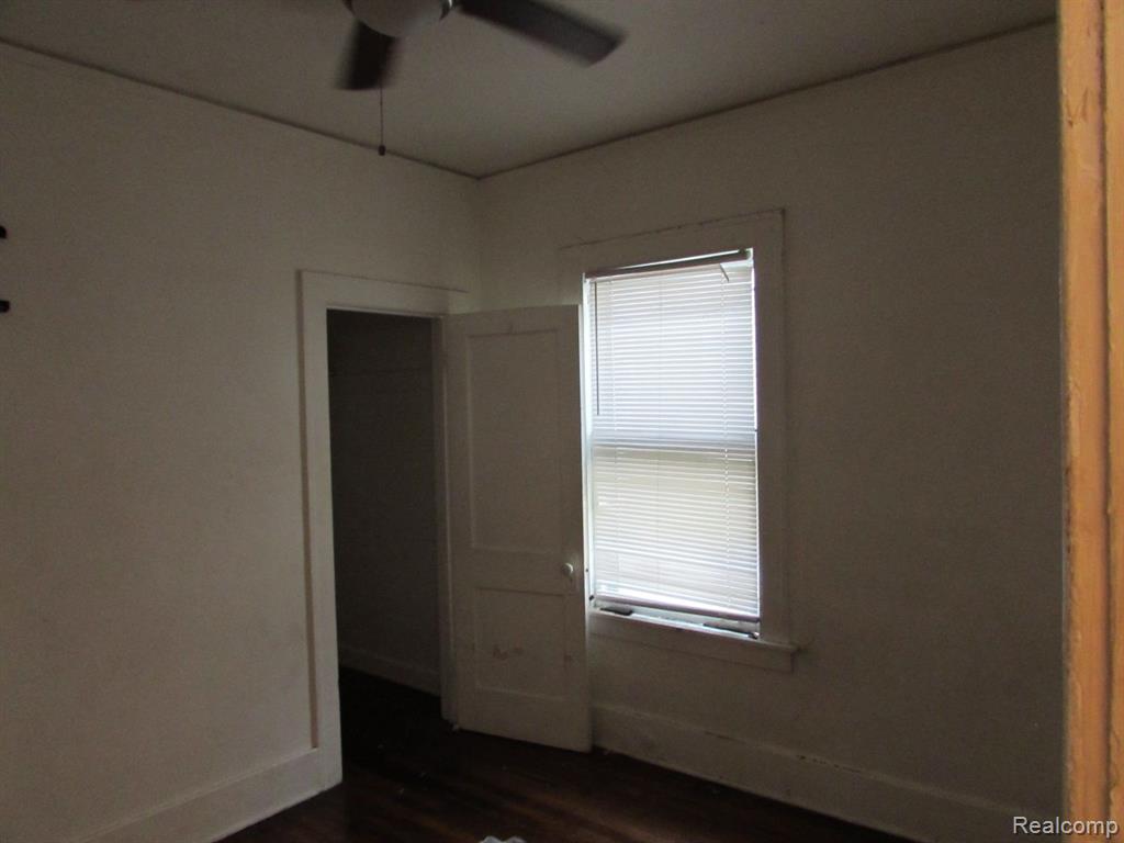 5270 MONTCLAIR Street, Detroit, MI 48213 — Photo 25