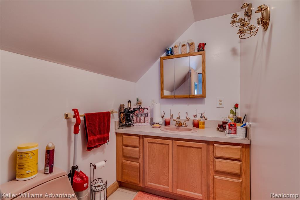 7308 Orchard Avenue, Dearborn, MI 48126 — Photo 23