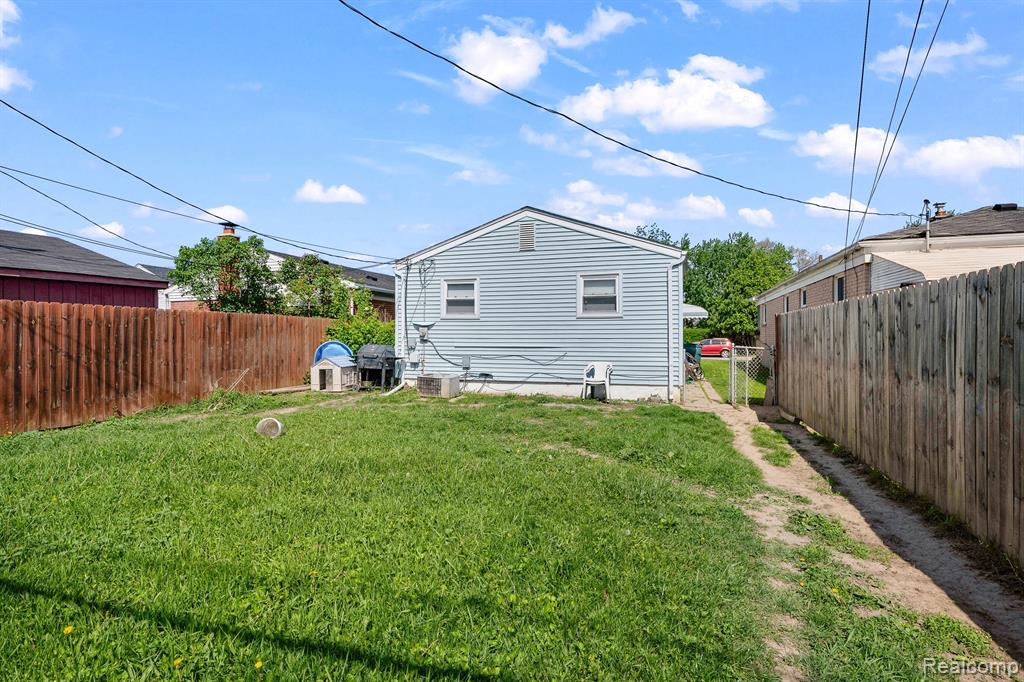 4160 COOLIDGE Avenue, Lincoln Park, MI 48146 — Photo 20
