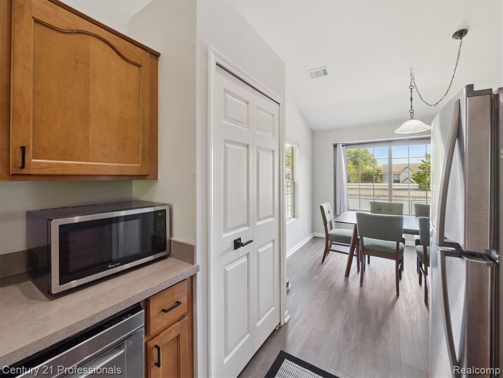 41027 Rose Lane, Clinton Twp, MI 48036 — Photo 12
