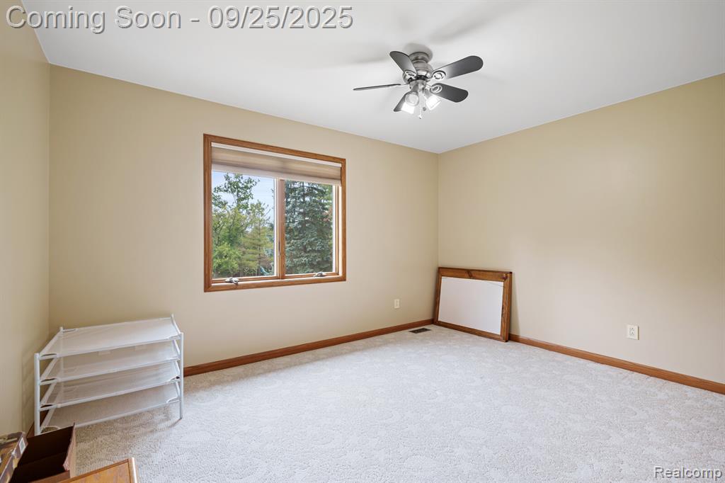 42733 Heydenreich Road, Clinton Twp, MI 48038 — Photo 23